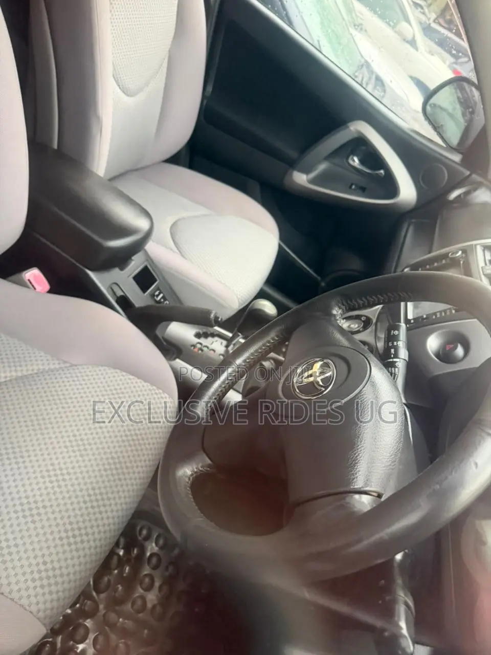 Toyota RAV4 2008 White