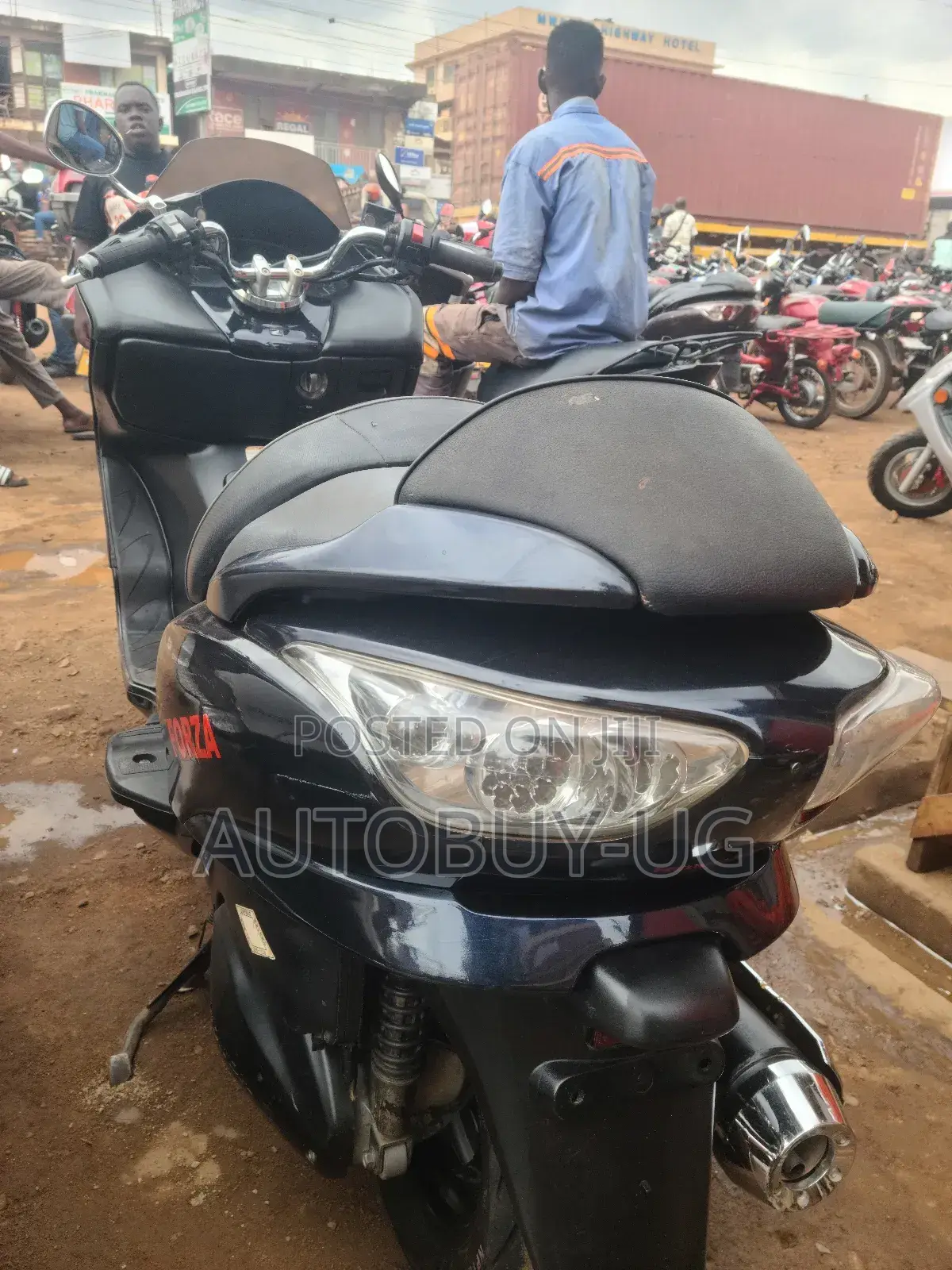 Honda Forza 2016 Blue