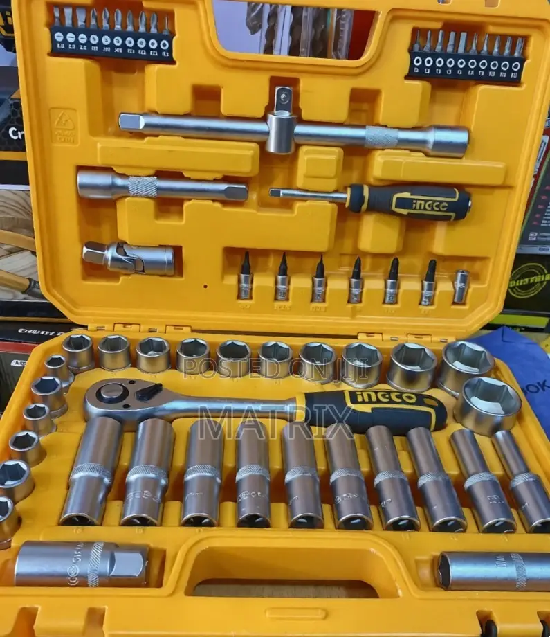 Socket Wrench Set or Box Spanner Set