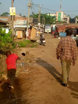 14 Decimals in Sekanyonyi 6 Mile Gayaza Road Opposite Wilsem Hardware