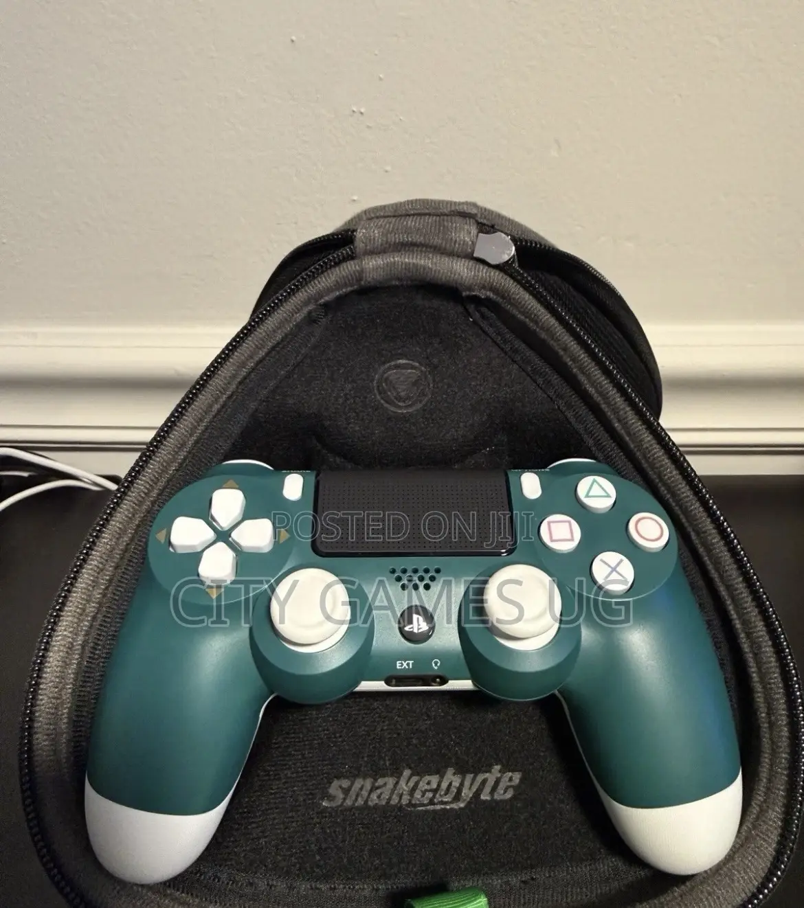 Sony Playstation 4 Wireless Controller Alpine Green Usb Cable