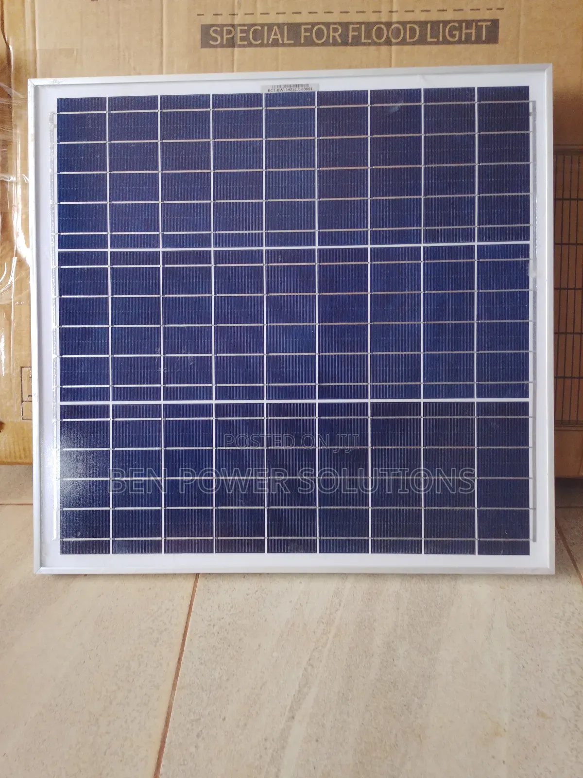 2.0 Radar Blue Carbon Solar Floodlight