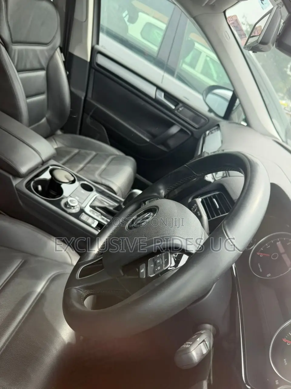 Volkswagen Touareg 2014 Gray