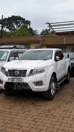 Nissan Navara 2018 White