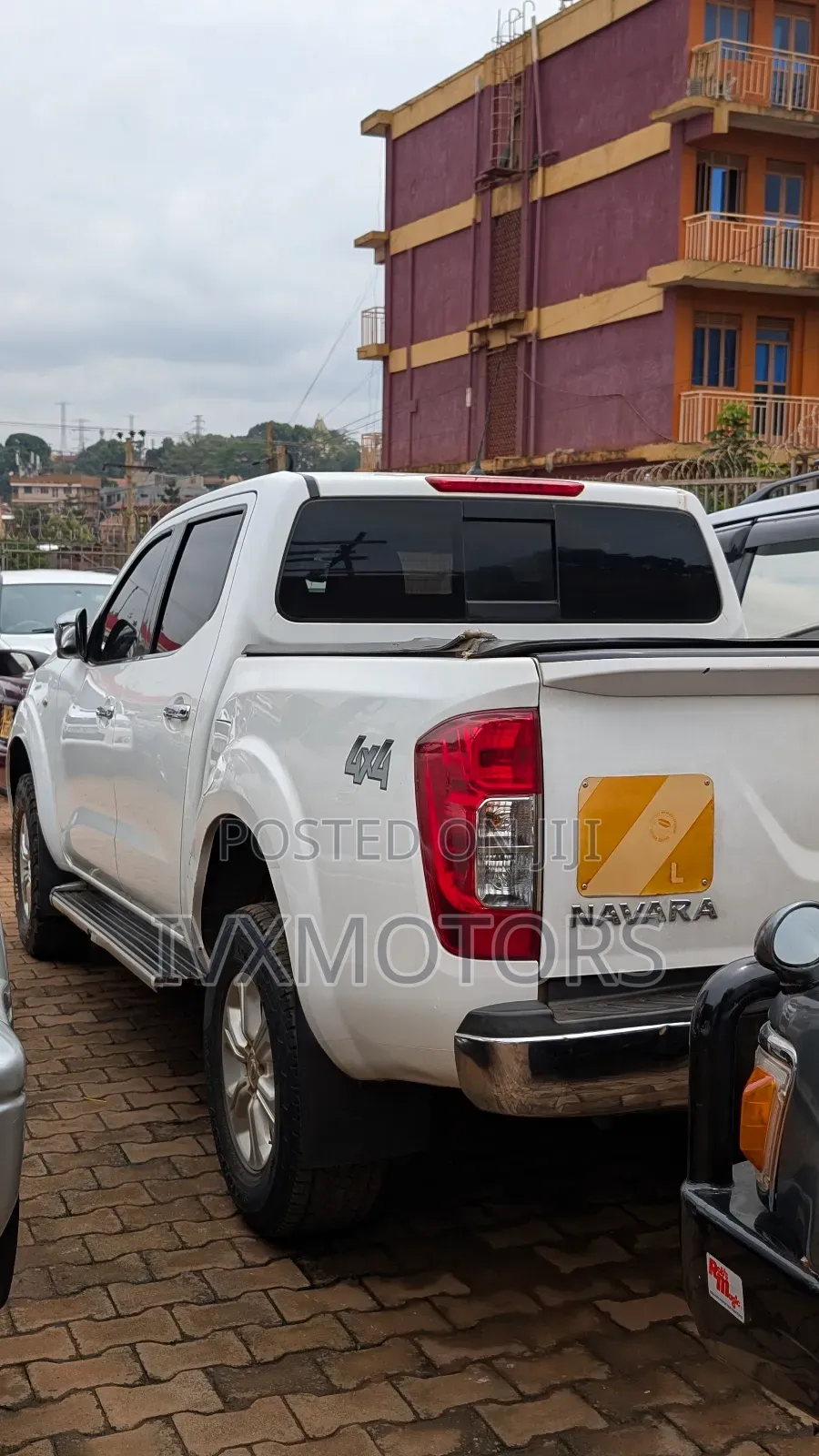Nissan Navara 2018 White