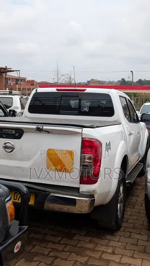 Nissan Navara 2018 White
