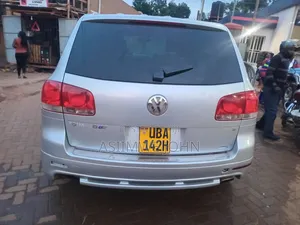 Volkswagen Touareg 2009 Silver