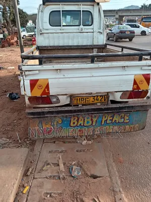 Mitsubishi Fuso 2006 White