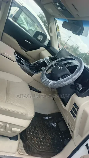 Toyota Land Cruiser Prado 2.4 Petrol 2024 White