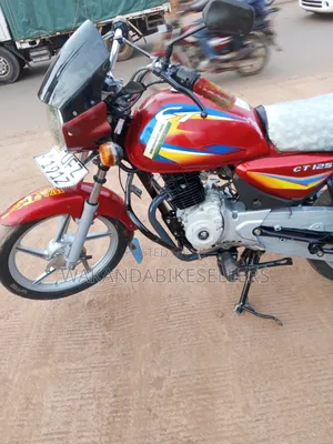Bajaj Boxer 125 2023 Red