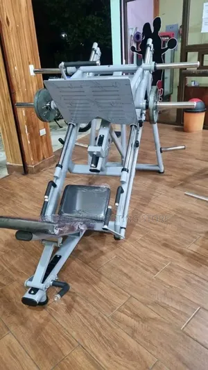 Leg Press Machine  For Workout