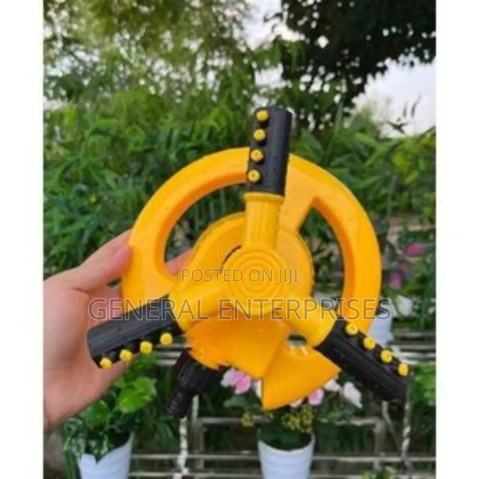 360-Degree Rotating Garden Water Sprinkler.