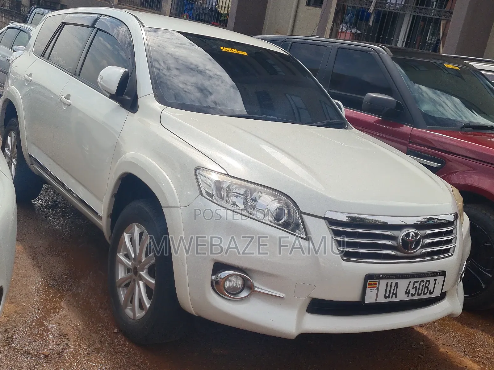Toyota Vanguard 2011 White