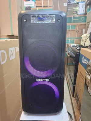 Geepas Rechargeable Professional Speaker + Microphone Gms11168- Black