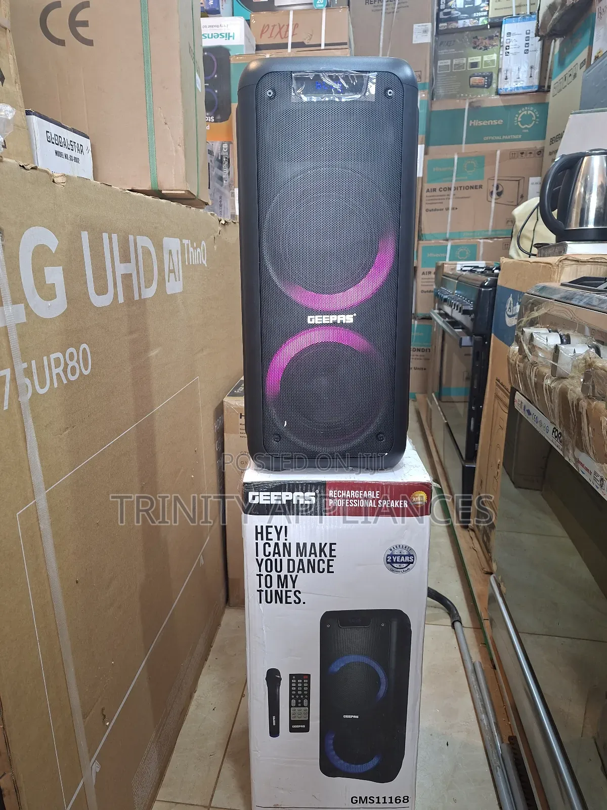 Geepas Rechargeable Professional Speaker + Microphone Gms11168- Black