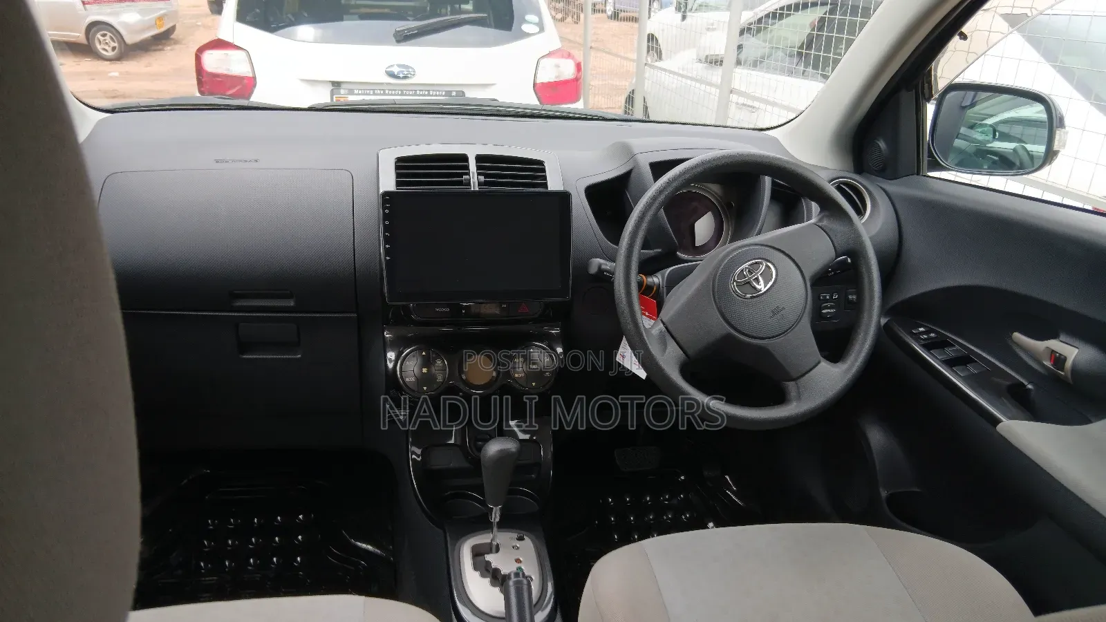 Toyota IST 2011 Blue