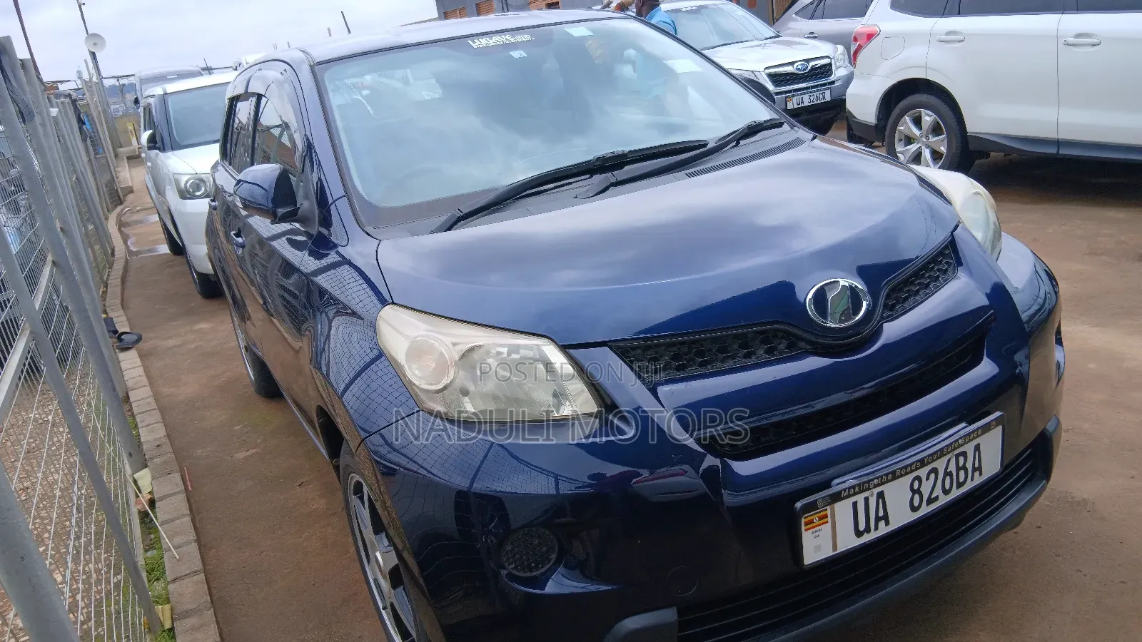 Toyota IST 2011 Blue