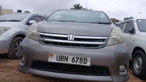 Toyota ISIS 2009 Gray