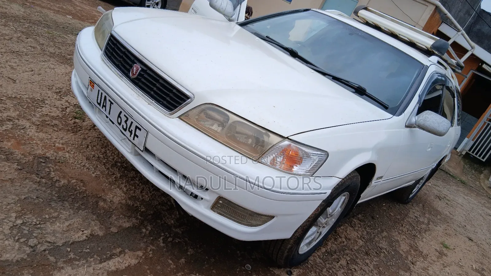 Toyota Mark II Qualis 2002 White