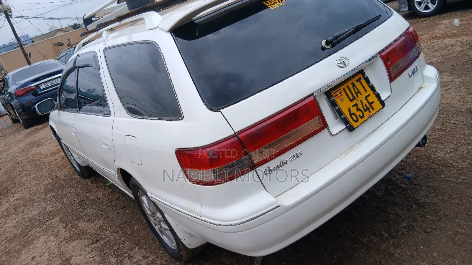 Toyota Mark II Qualis 2002 White