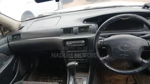 Toyota Mark II Qualis 2002 White