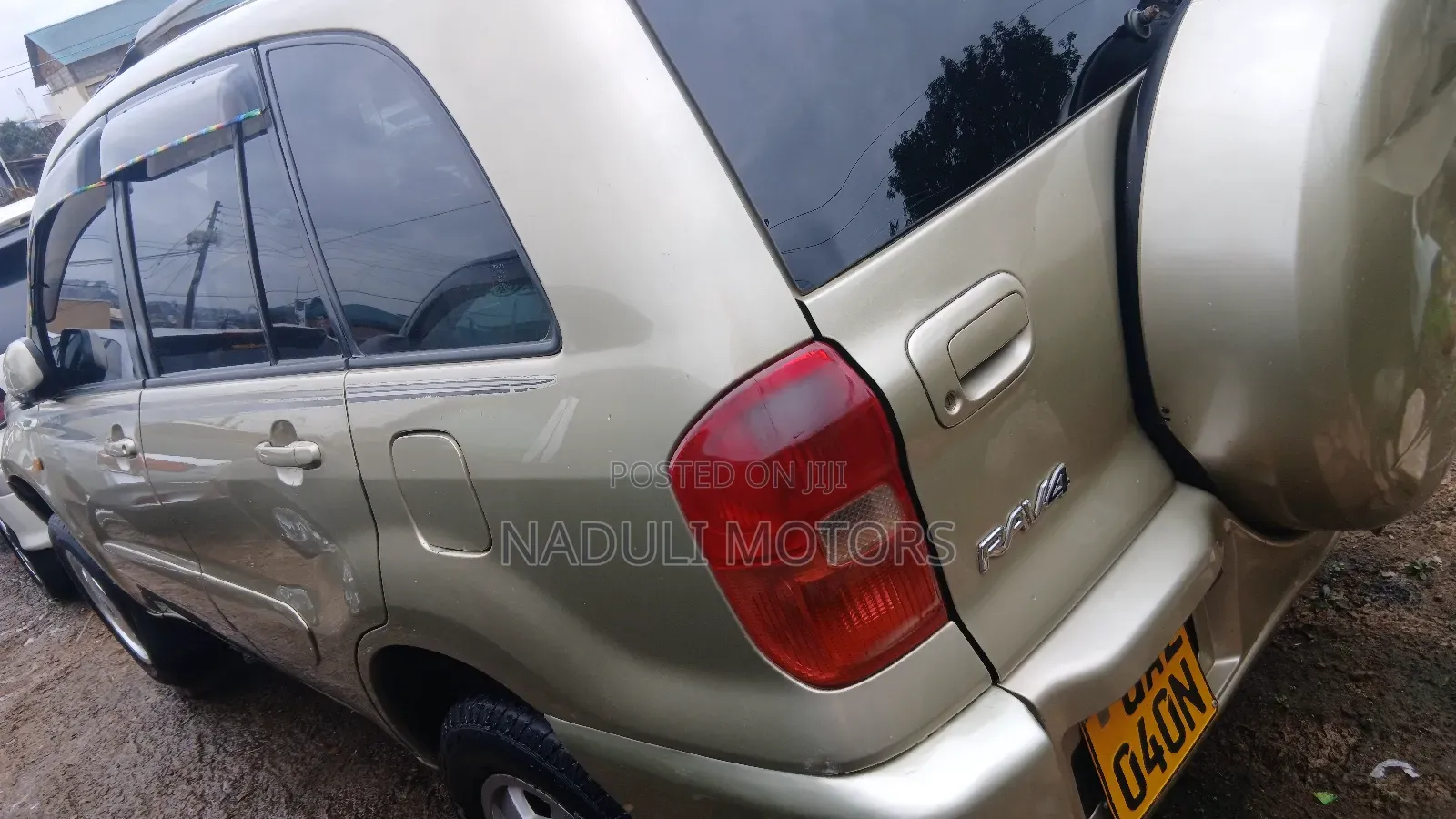 Toyota RAV4 1.8 2005 Gold
