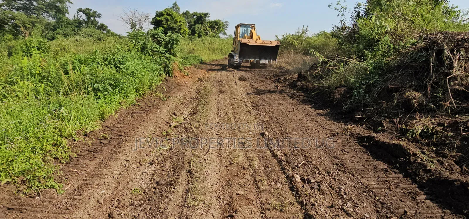 Am Challenging You That 2 M Ugx Can Get a Plot of Land at Kakiri