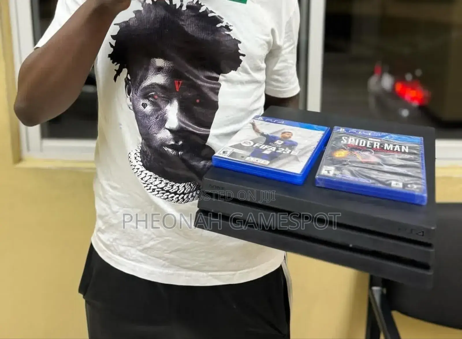Playstation Ps4 Pro 30 Games, 2 Pads, Receipt—Everything Is Legitimate