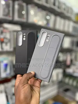 Samsung Standing Grip Cases in S24uand 25 Ultra Only