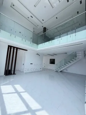 Janifers Void Glass Rails