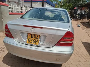 Mercedes-Benz C180 2004 Silver