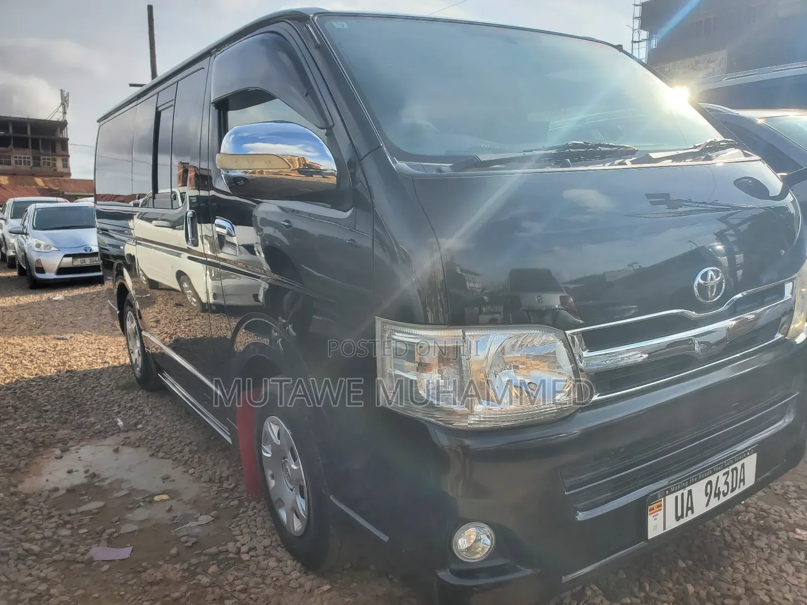Toyota HiAce 2015 Black