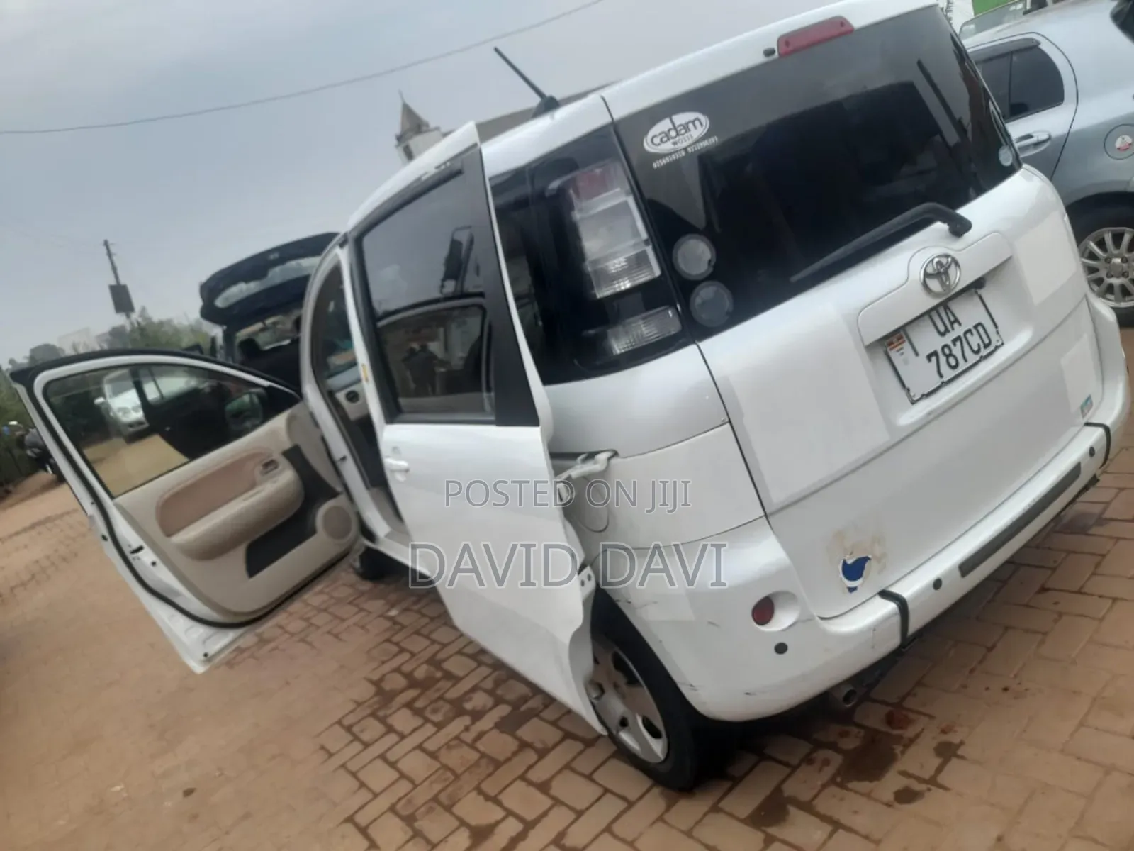 Toyota Sienta 2014 White