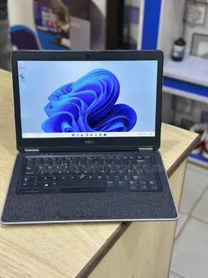 New Laptop Dell Latitude 7440 4GB Intel Core I5 HDD 250GB