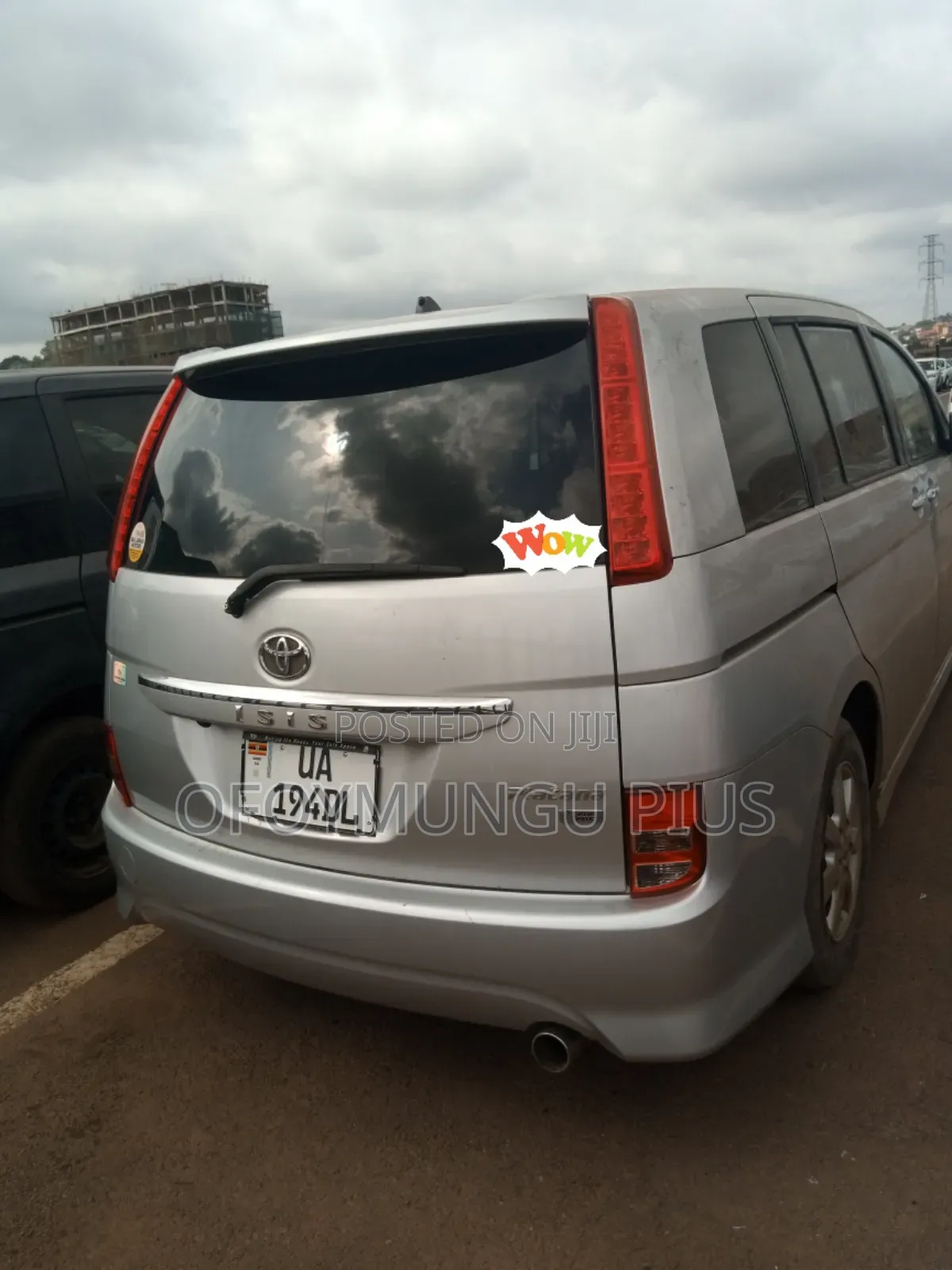 Toyota ISIS 2010 Silver