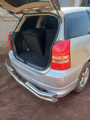 Toyota Wish 2005 Silver