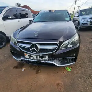 Mercedes-Benz E300 2013 Maroon