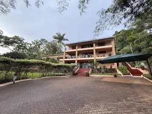 6bdrm House in Mbuya, Central Division for rent