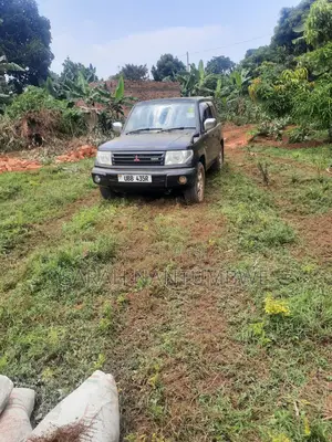 Mitsubishi Pajero IO 1999 Black