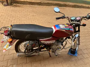 Bajaj Boxer 100 2023 Red