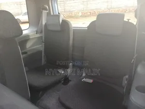 Toyota Sienta 2011 Blue