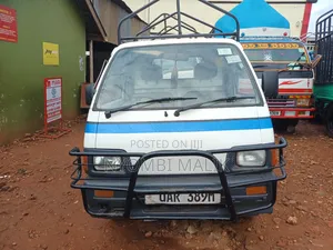 Daihatsu Hijet 1998 White