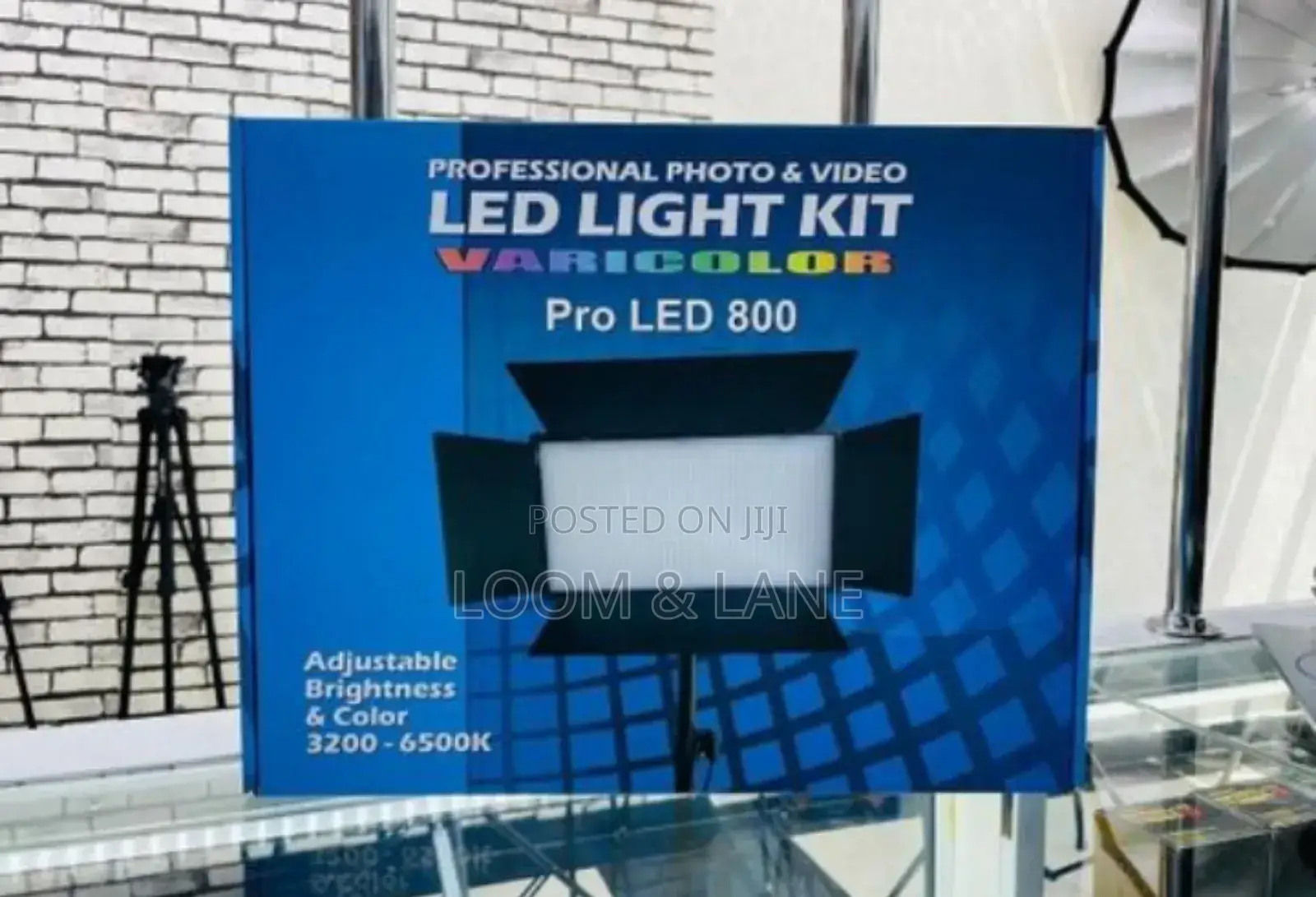 Led 800 Full Kit Light and Stand With Two Batteries