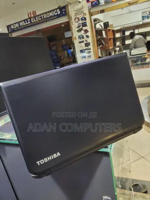 Laptop Toshiba Satellite E40 4GB Intel HDD 160GB