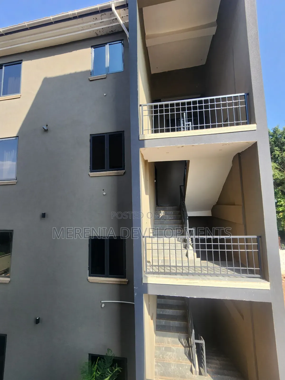 3bdrm Apartment in Muyenga, Makindye for rent