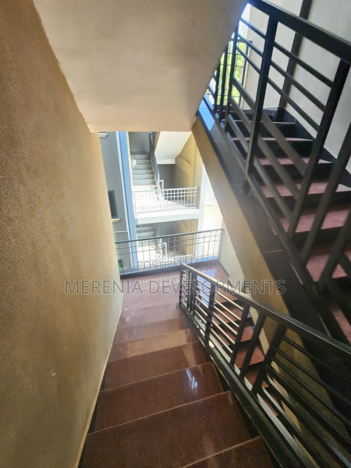3bdrm Apartment in Muyenga, Makindye for rent