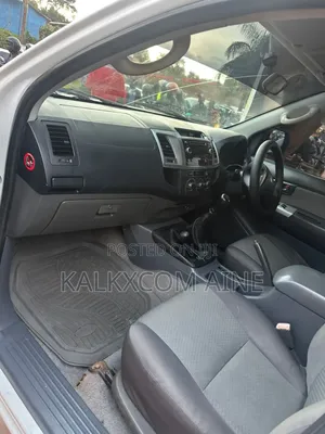 Toyota Hilux 2015 White