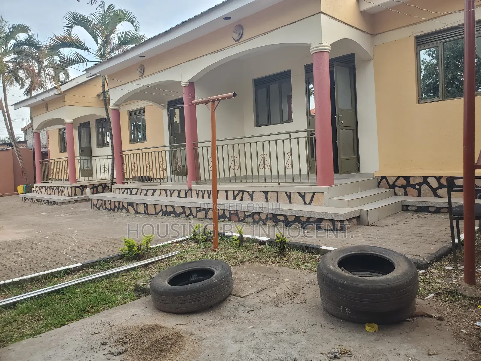 2bdrm Bungalow in Kisota Road, Central Division for rent