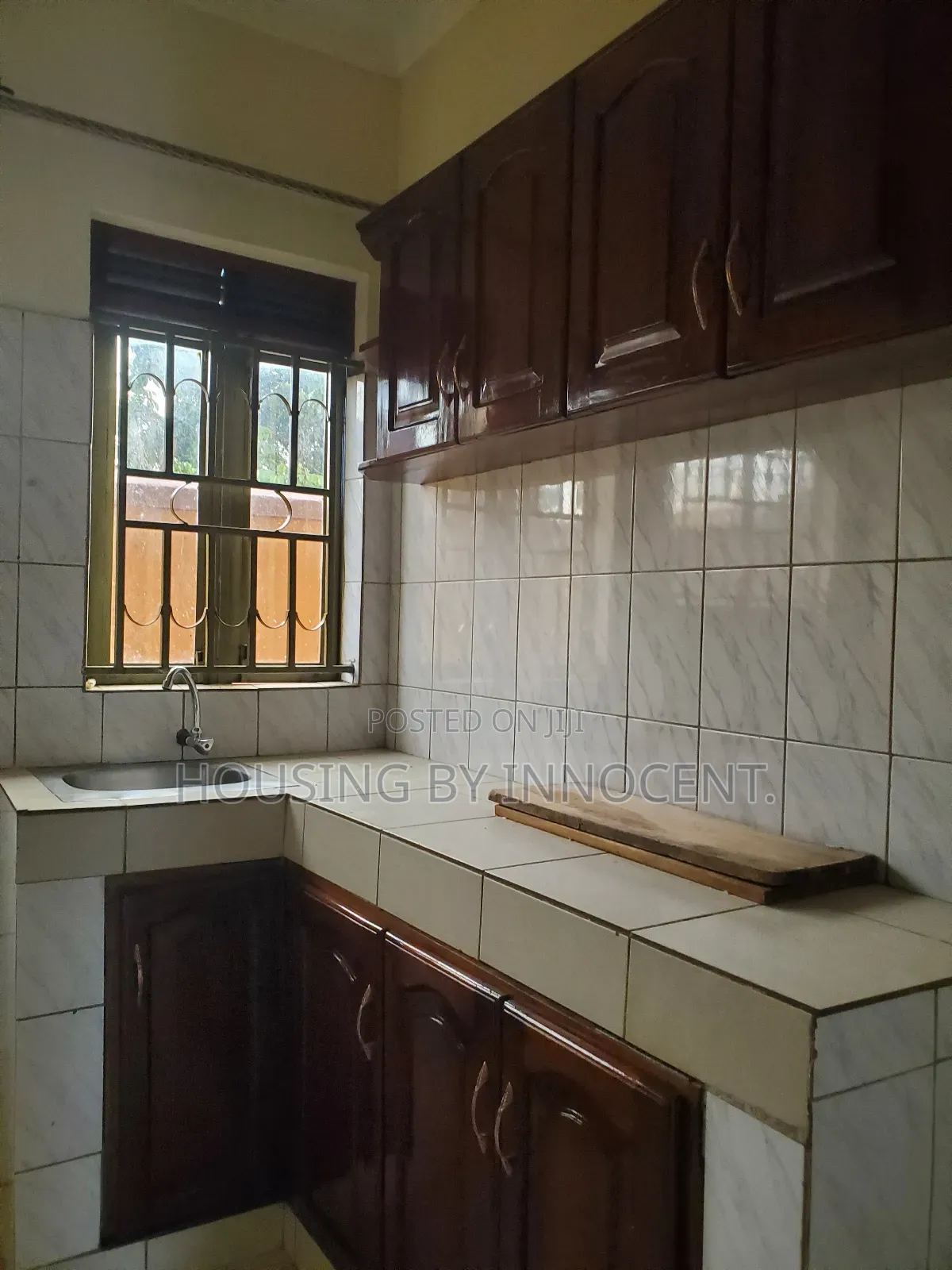 2bdrm Bungalow in Kisota Road, Central Division for rent