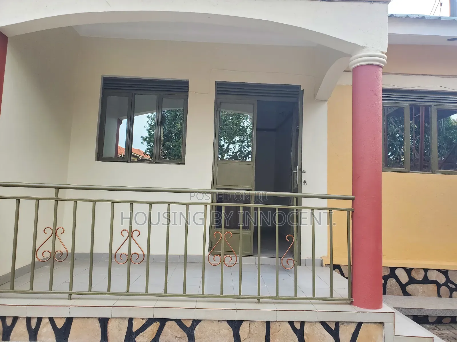 2bdrm Bungalow in Kisota Road, Central Division for rent